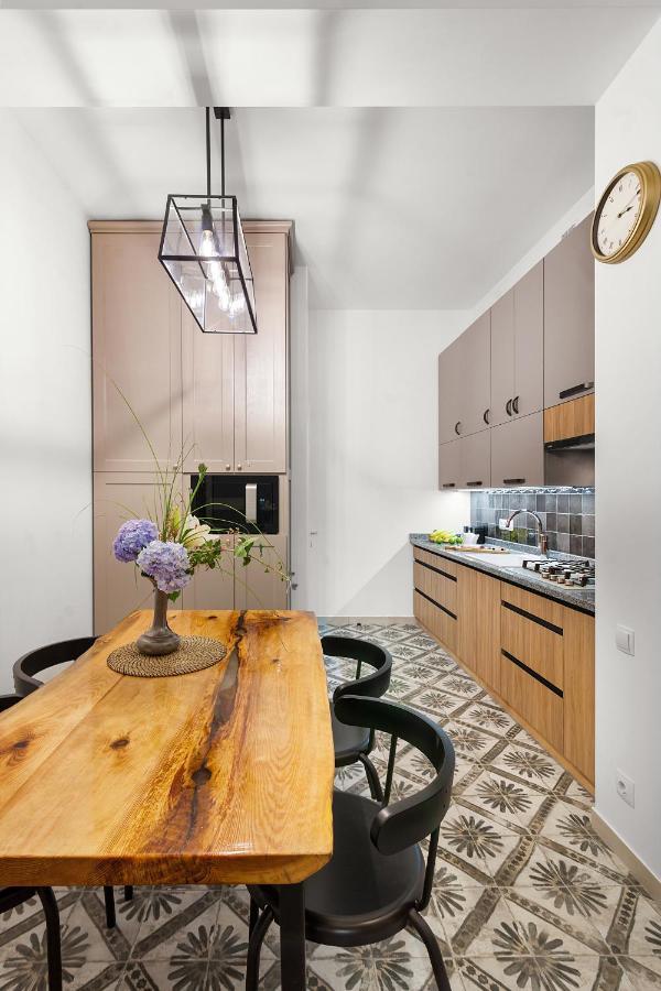 לבוב Gallery Art Apartment מראה חיצוני תמונה
