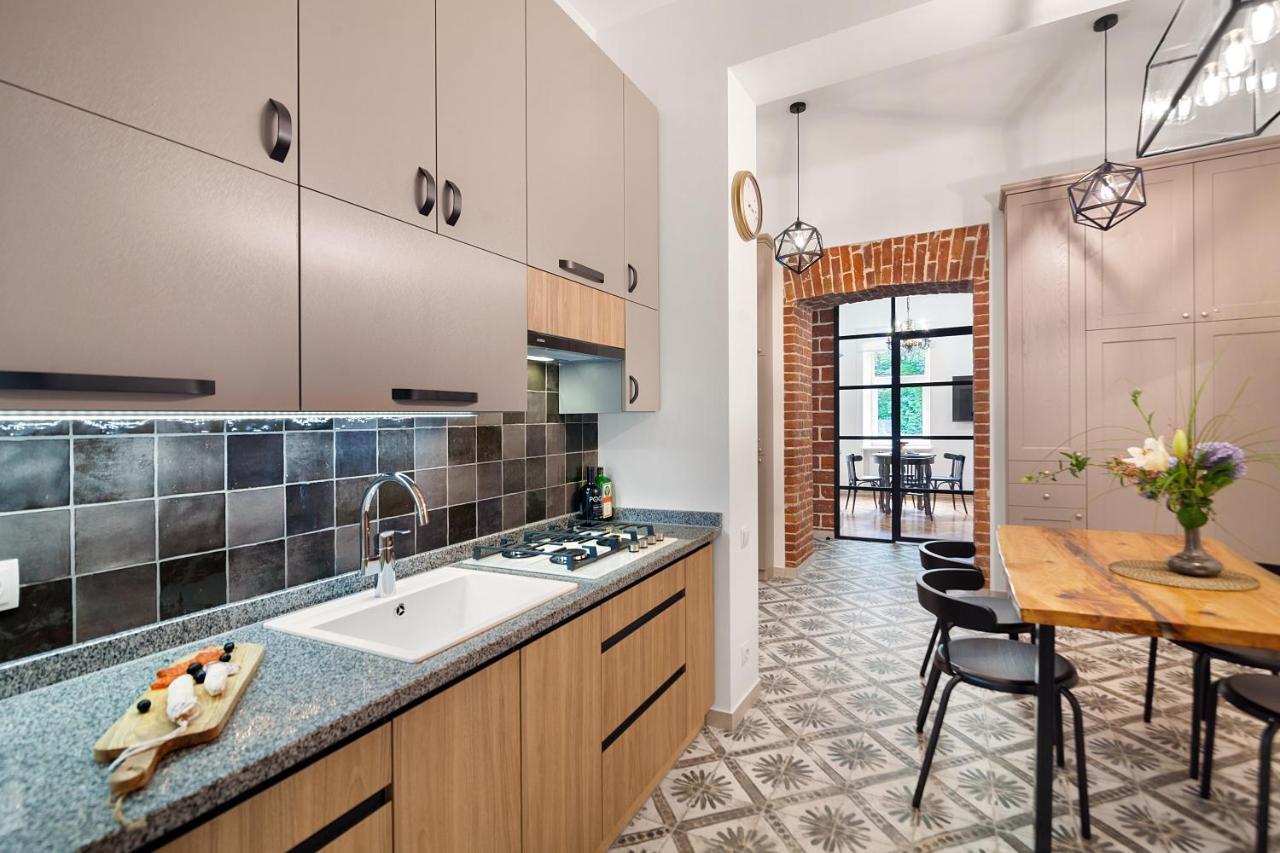 לבוב Gallery Art Apartment מראה חיצוני תמונה
