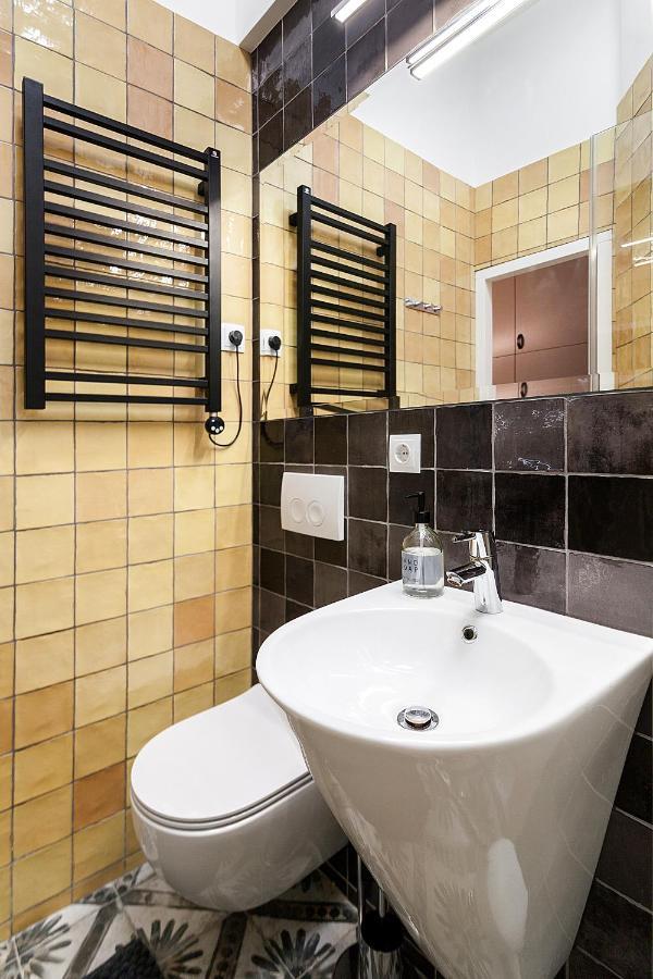 לבוב Gallery Art Apartment מראה חיצוני תמונה